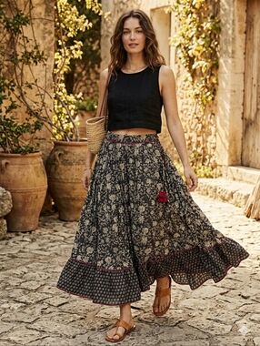 fabindia 100% Cotton Black and Cream Floral Cotton Voluminous Maxi Skirt